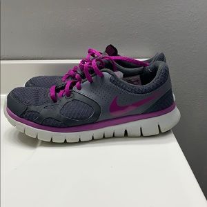 Nike flex shoes